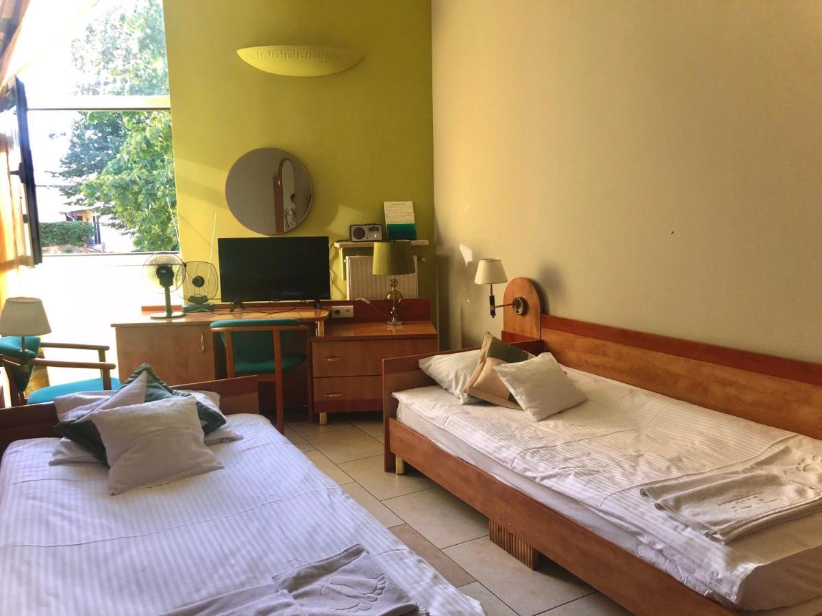 Hostel-Art Kielce Ngoại thất bức ảnh