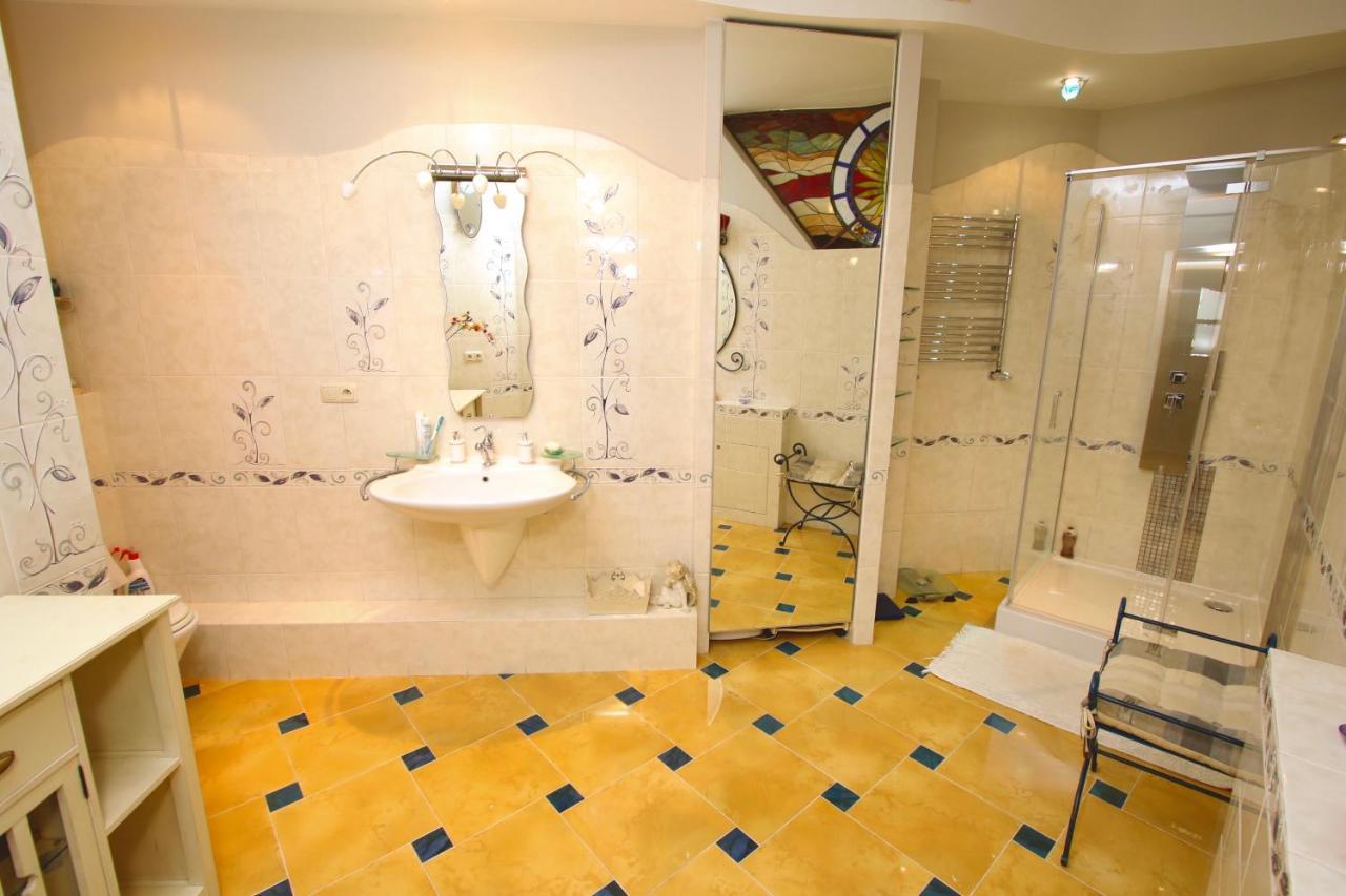 Hostel-Art Kielce Ngoại thất bức ảnh