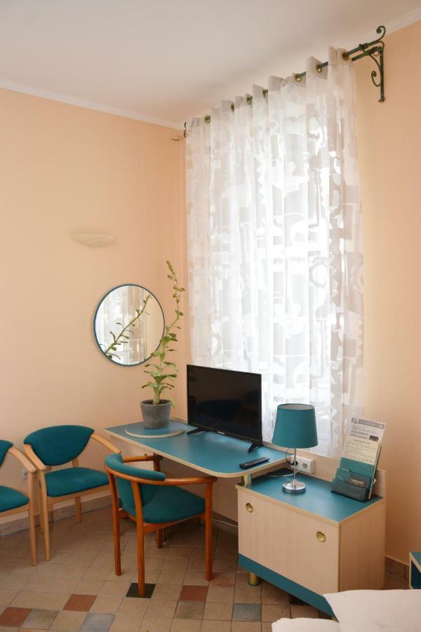 Hostel-Art Kielce Ngoại thất bức ảnh